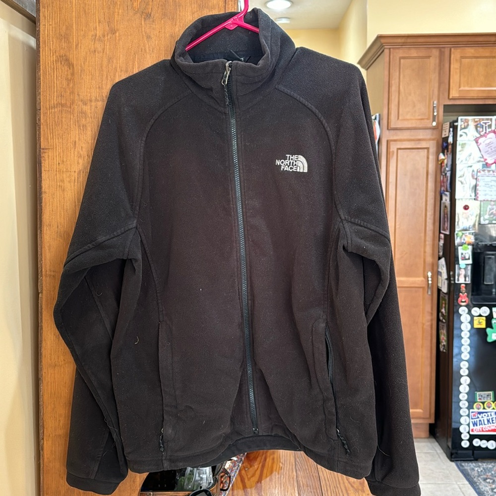 The North Face Black Men’s Medium Jacket with Zipper